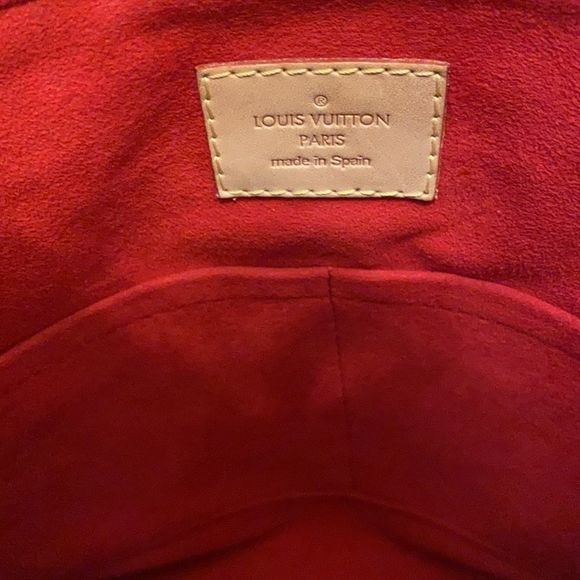 Louis Vuitton Pallas MM - Picture 10 of 15